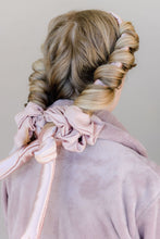 Load image into Gallery viewer, The Heatless Hair Curling Kit